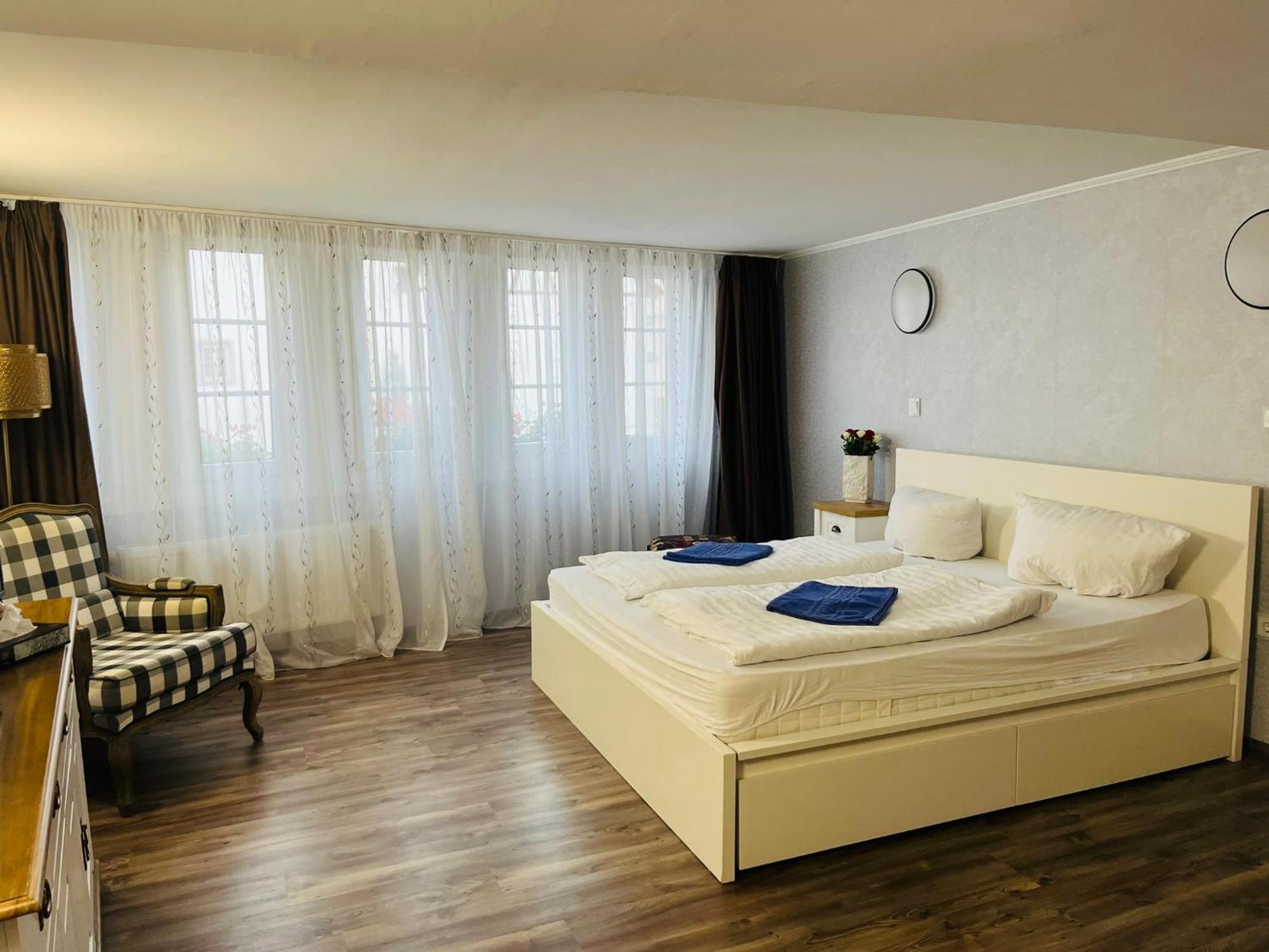 The Burgklause Boutique Hotel Linz am Rhein Buitenkant foto