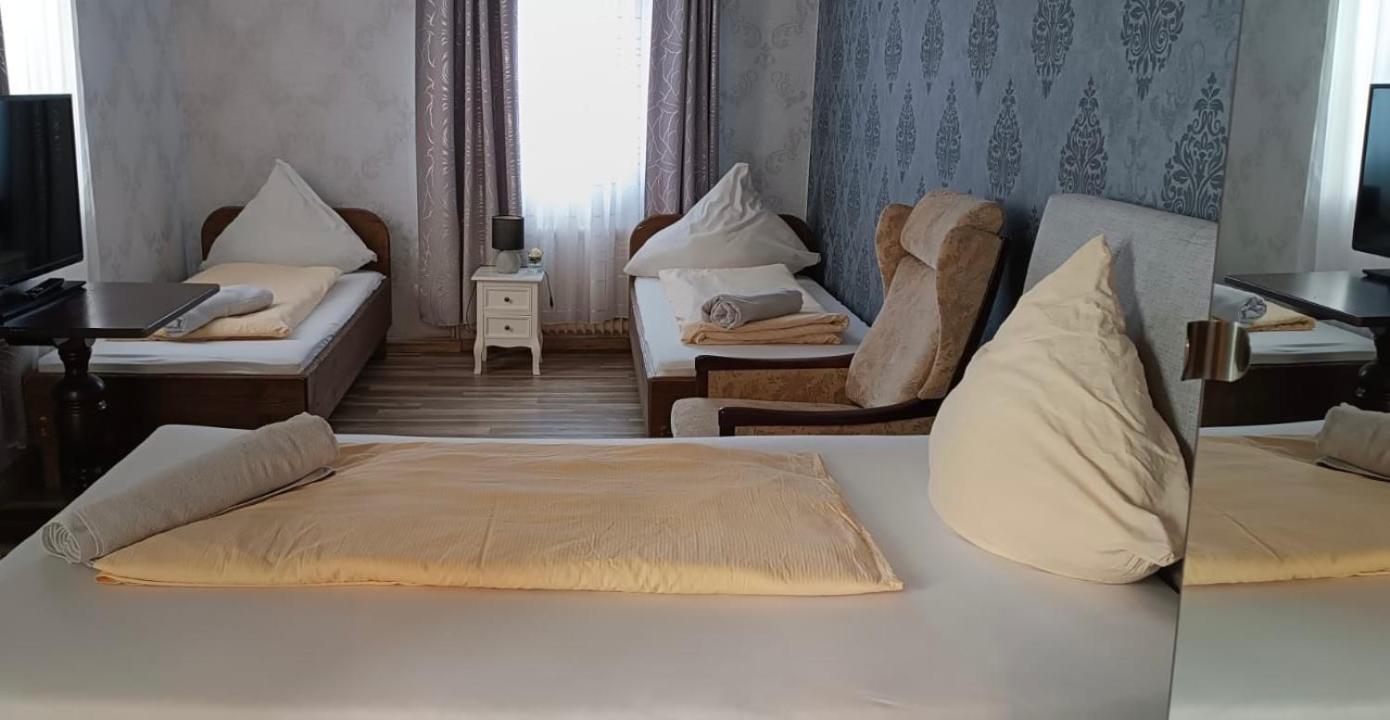 The Burgklause Boutique Hotel Linz am Rhein Buitenkant foto